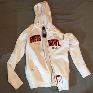 Women’s zipper hoodie